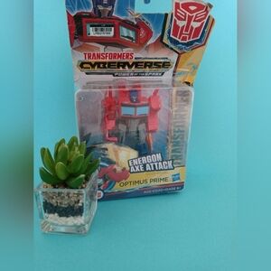 ENERGON AXE ATTACK OPTIMUS PRIME Transformers Cyberverse Power Spark Warrior New